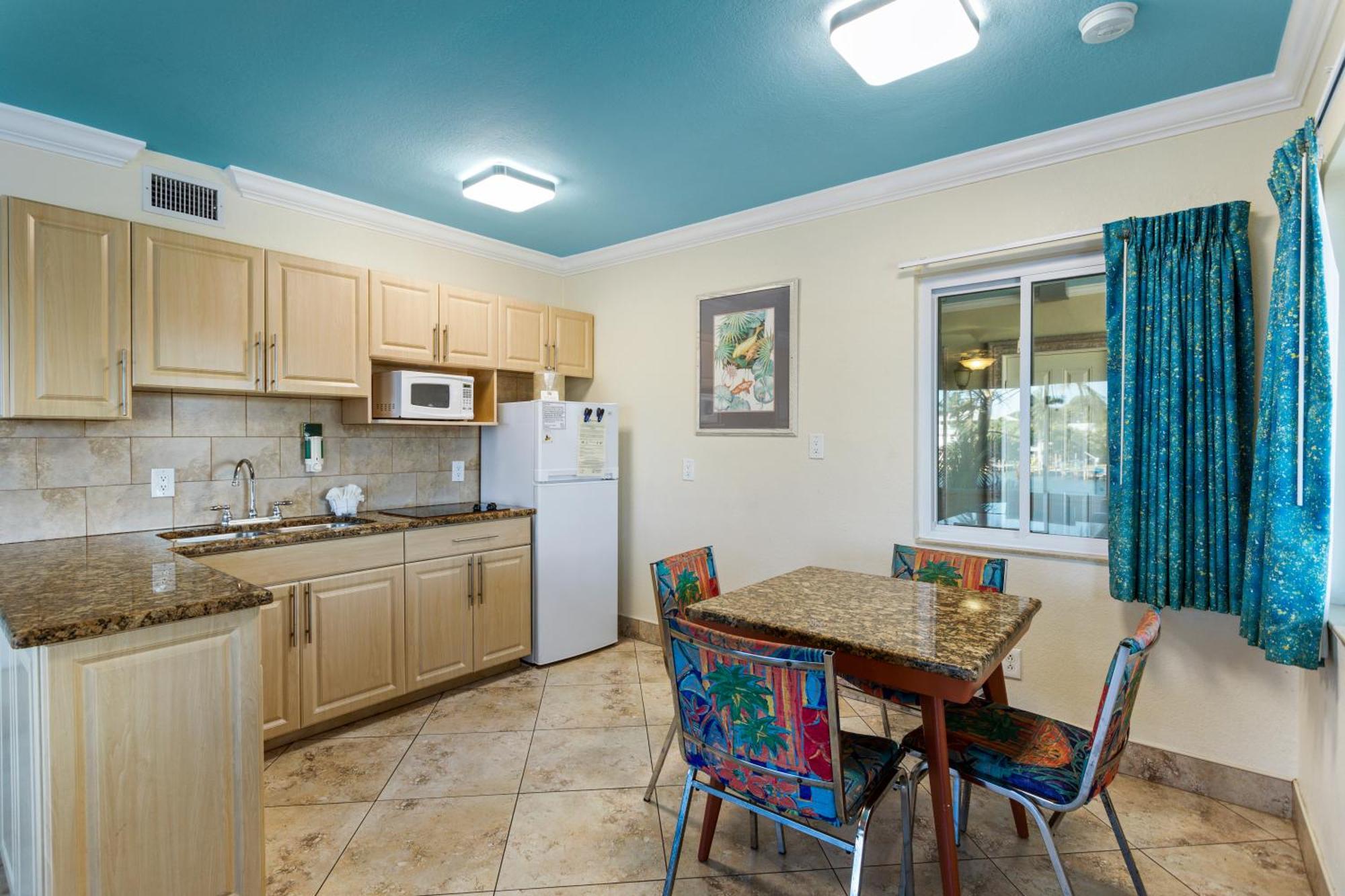 Bay Palms Waterfront Resort - Hotel And Marina St. Pete Beach Chambre photo