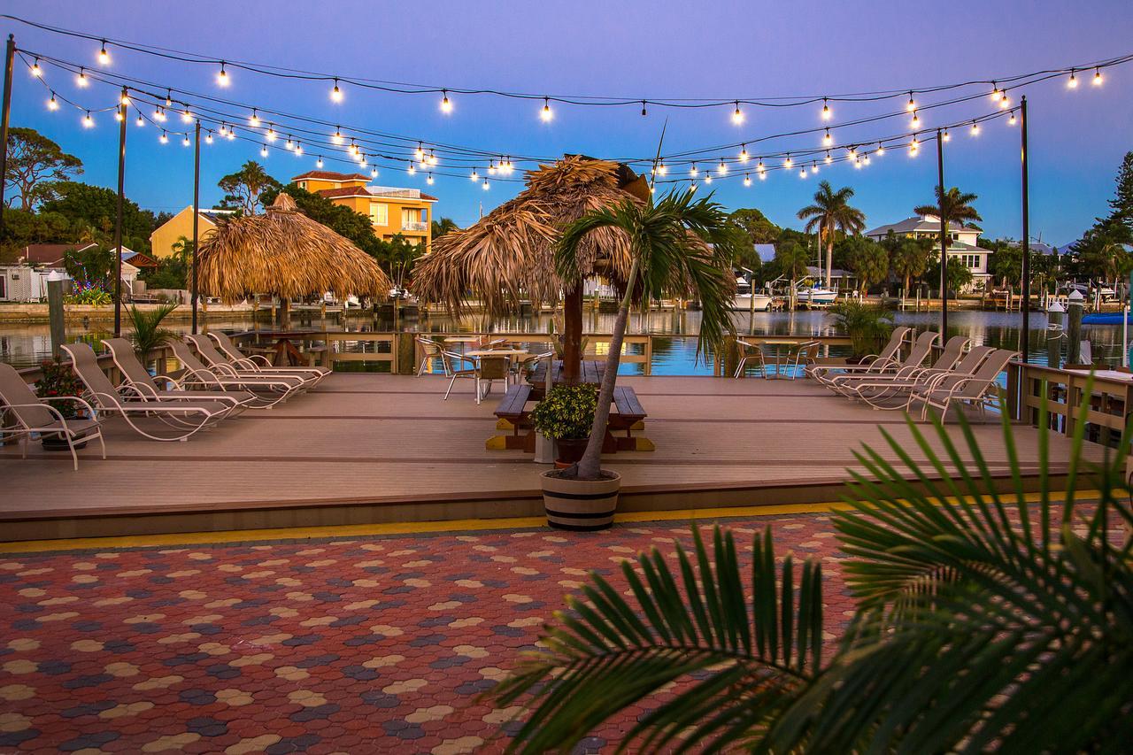 Bay Palms Waterfront Resort - Hotel And Marina St. Pete Beach Extérieur photo