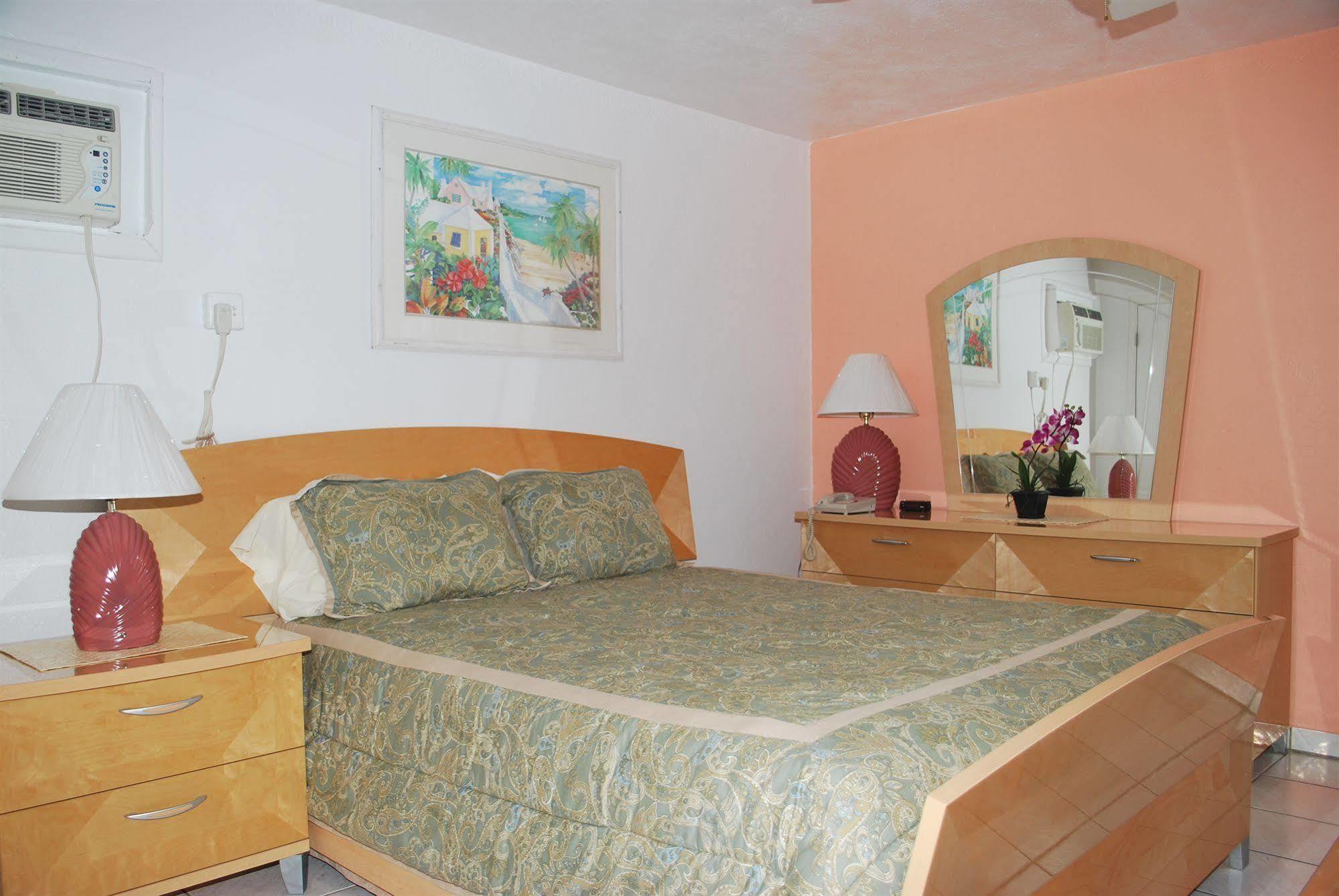 Bay Palms Waterfront Resort - Hotel And Marina St. Pete Beach Extérieur photo