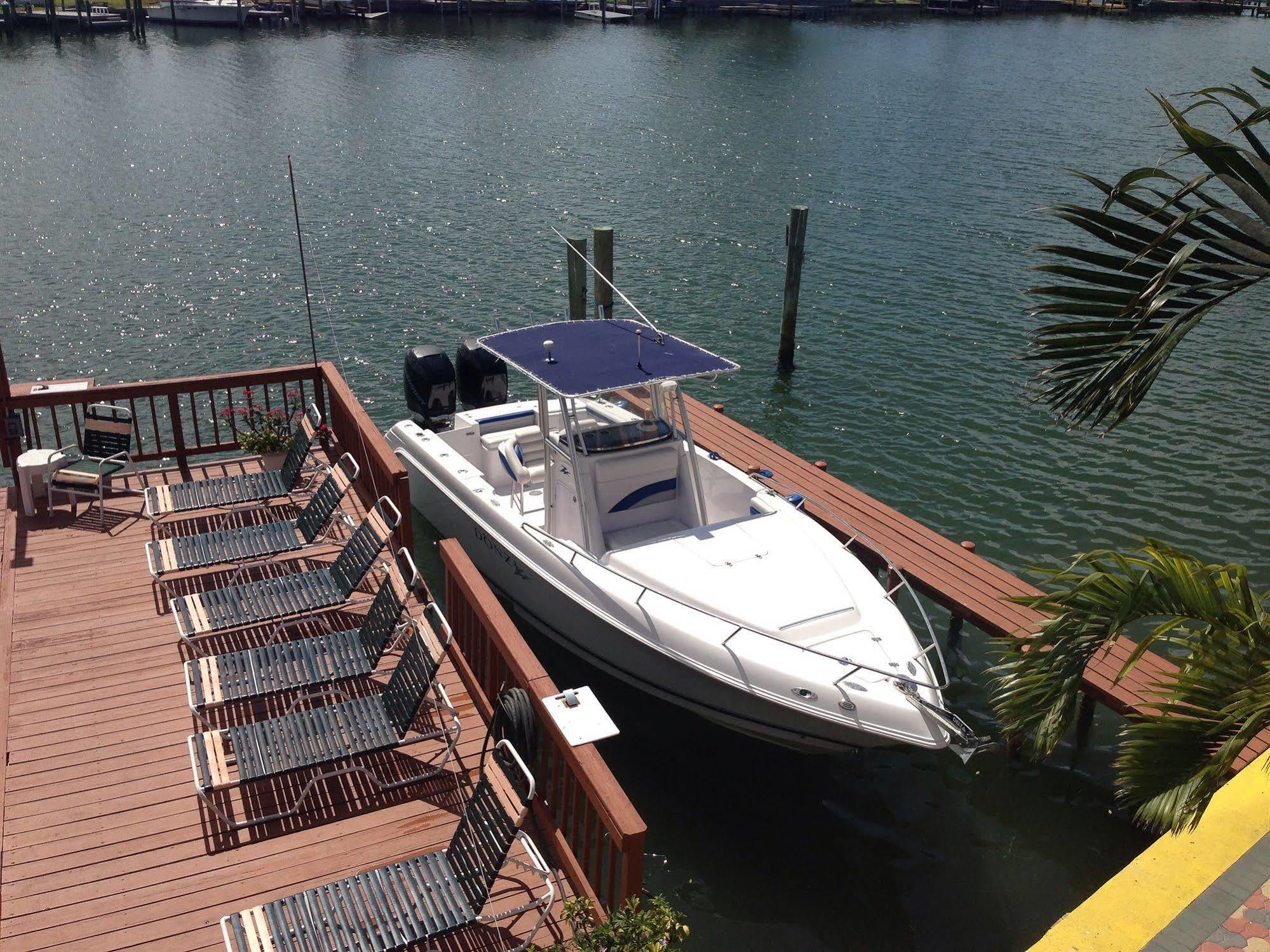 Bay Palms Waterfront Resort - Hotel And Marina St. Pete Beach Extérieur photo