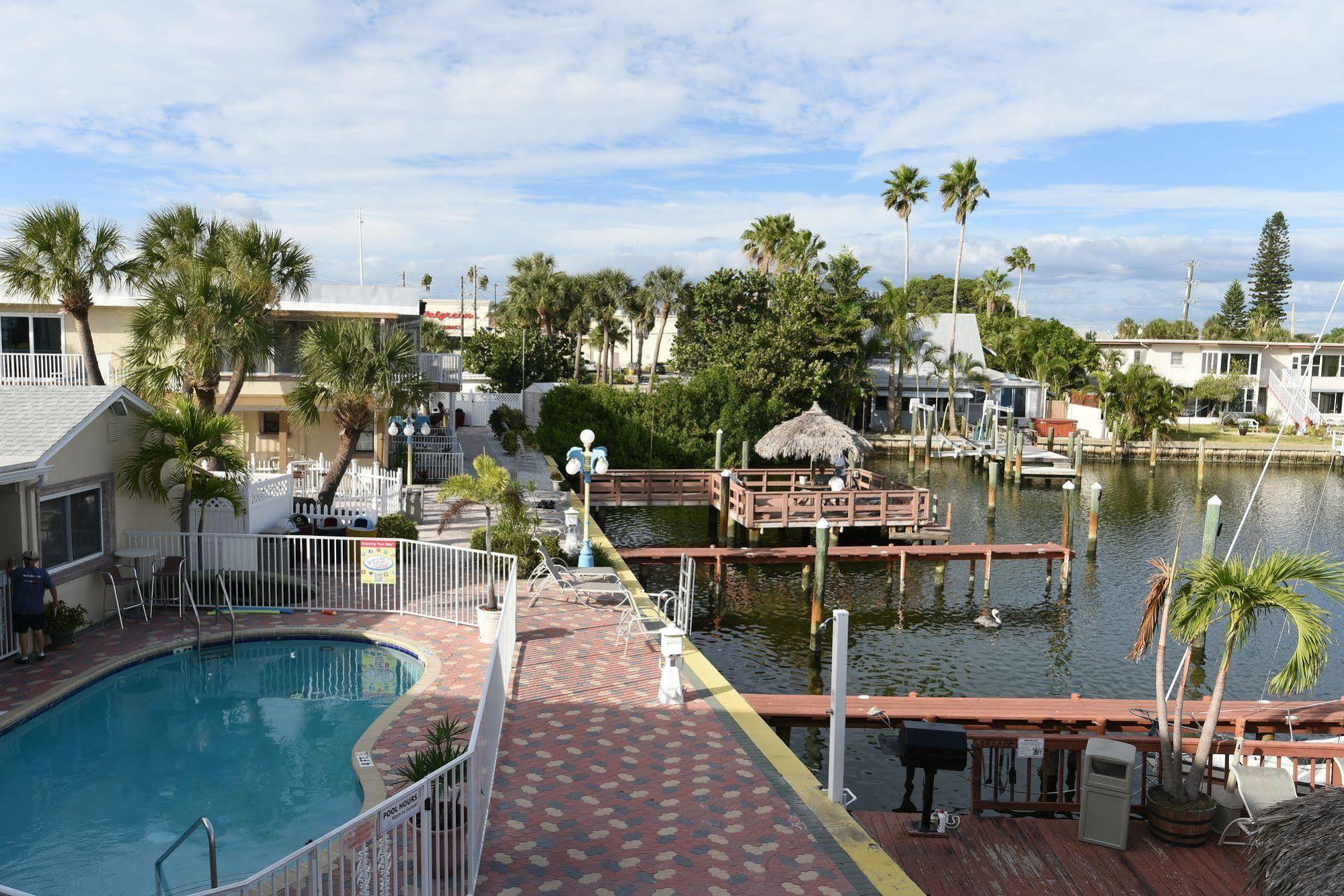 Bay Palms Waterfront Resort - Hotel And Marina St. Pete Beach Extérieur photo