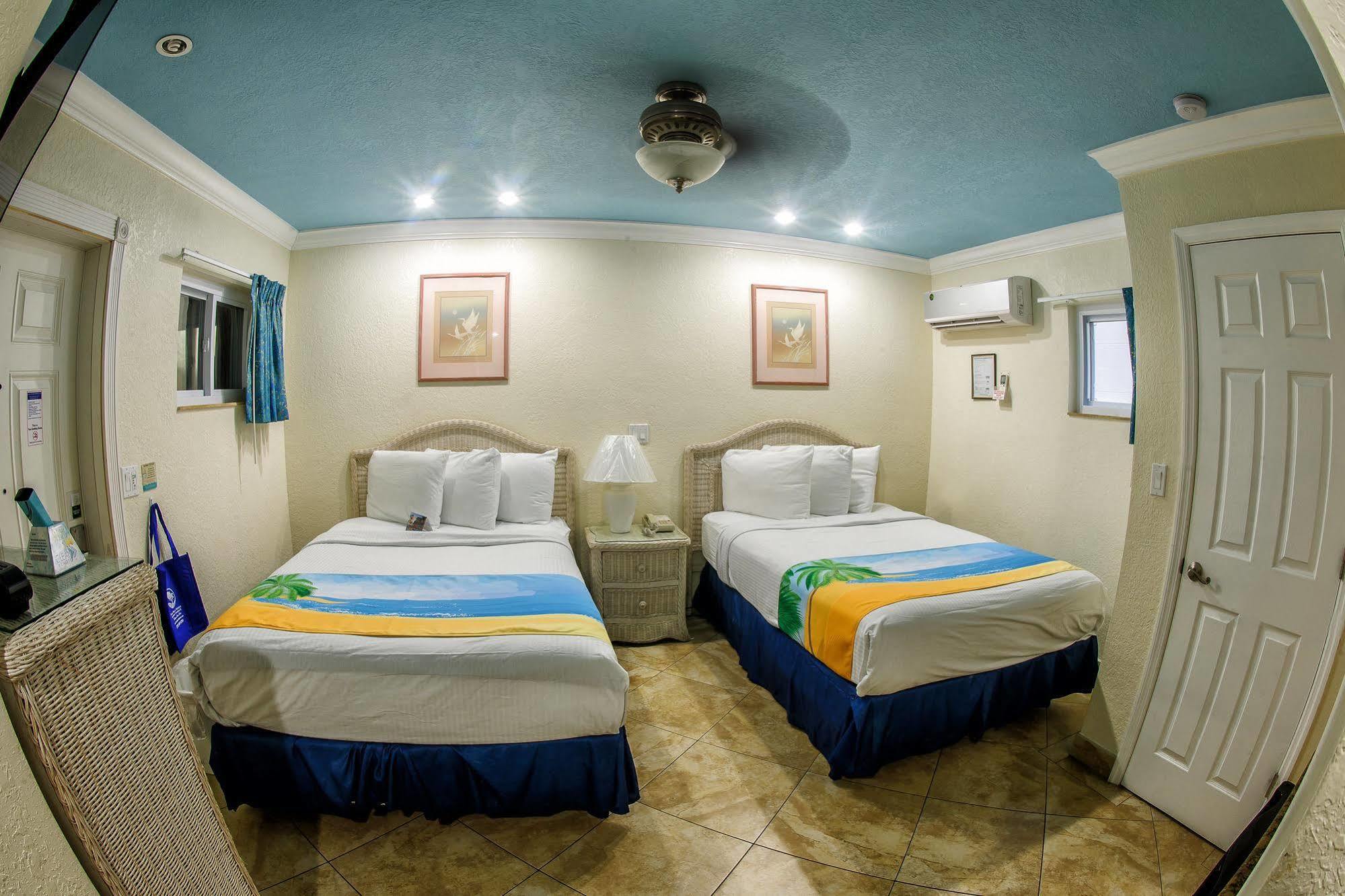 Bay Palms Waterfront Resort - Hotel And Marina St. Pete Beach Extérieur photo